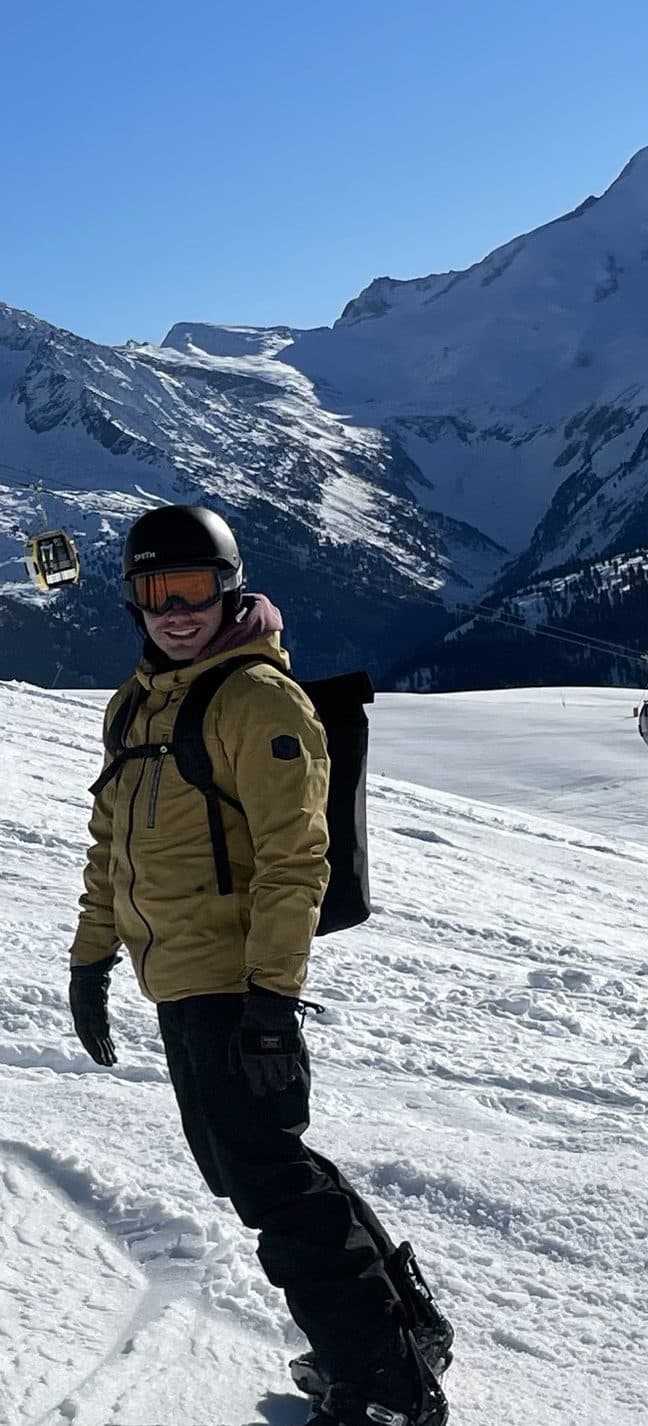 Sebastian snowboarding
